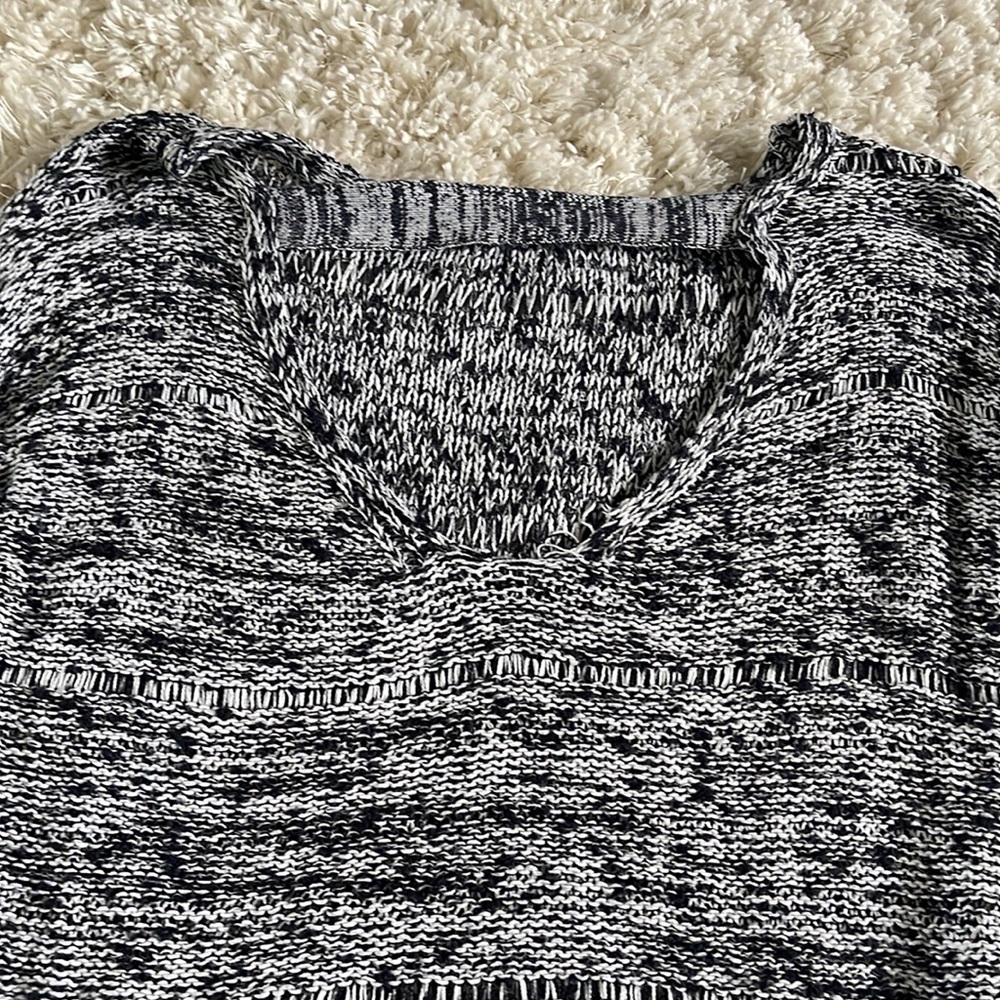 Fall Sweater Bundle // Medium - Picture 5 of 8